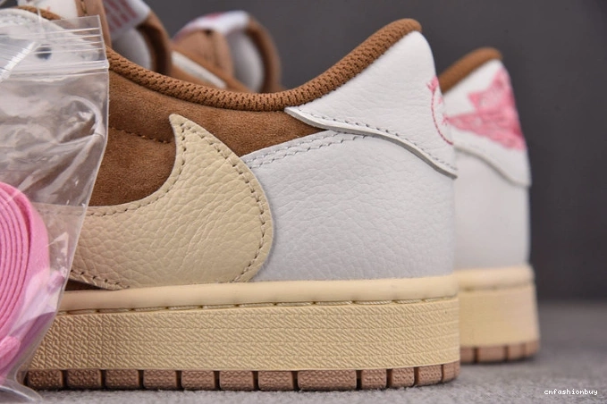 Travis 1 Low x SP AJ OG Scott DM7866-106 1210